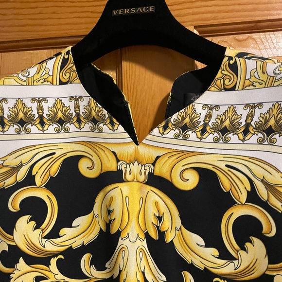 Versace dress - Picture 2 of 12